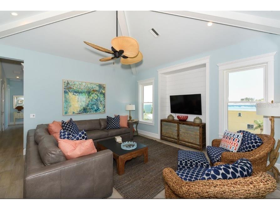 903 Gulf Drive S Bradenton Beach FL 34217 - GULF OF MEXICO A4685357 image8