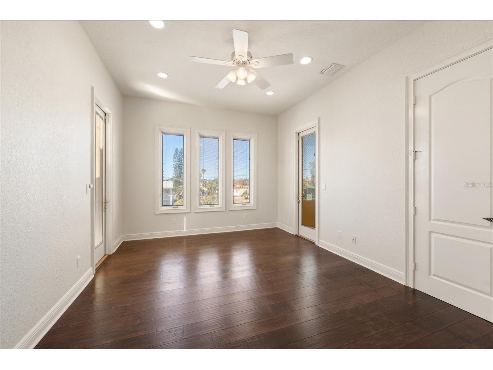 903 Harbor Drive Belleair Beach FL 33786 TB8475058 image43