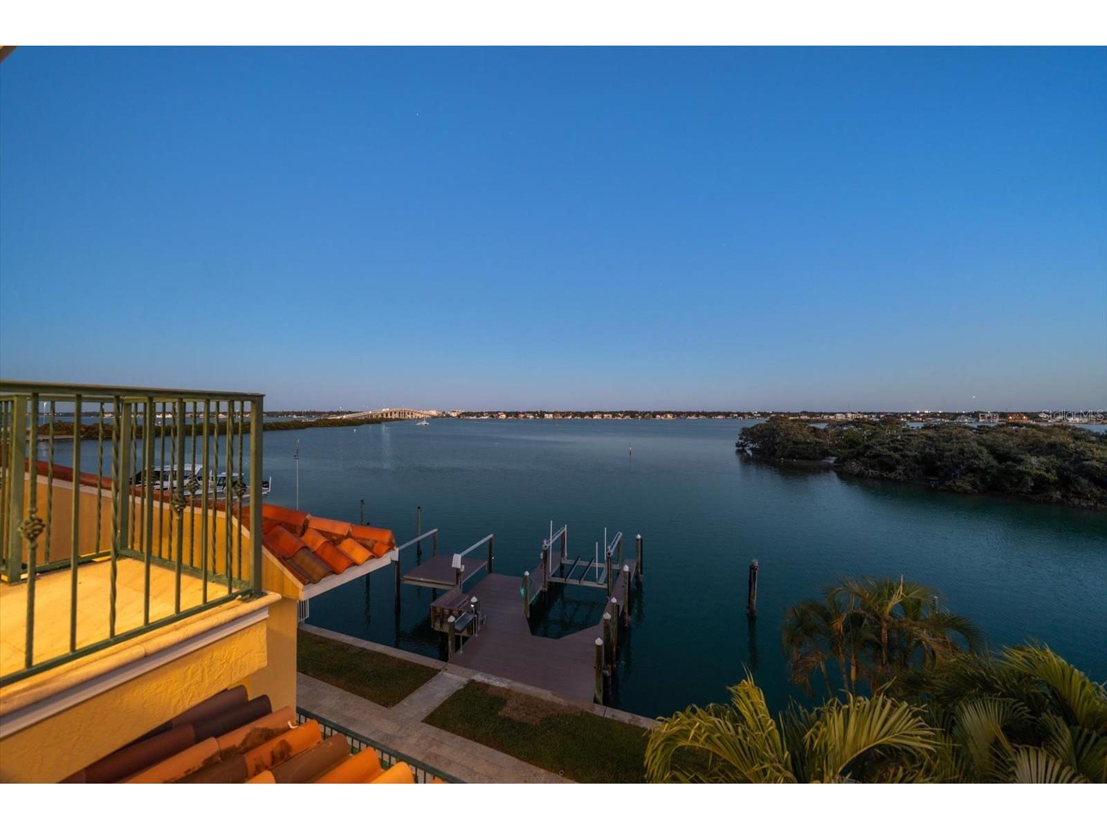 903 Harbor Drive Belleair Beach FL 33786 TB8475058 image83