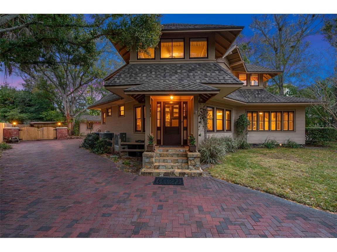 903 Jungle Avenue N Saint Petersburg FL 33710 U8232361 image1