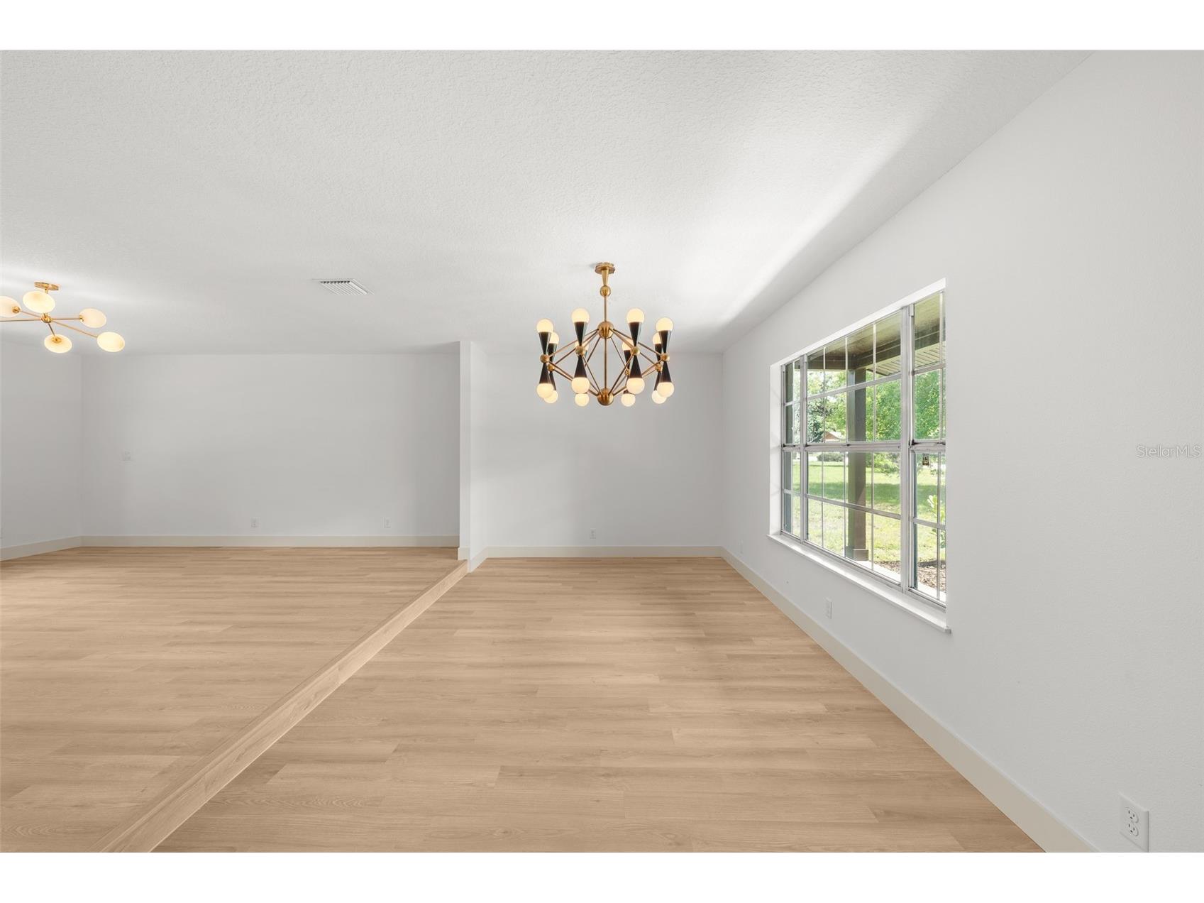 903 Lanewood Drive Seffner FL 33584 TB8494457 image12