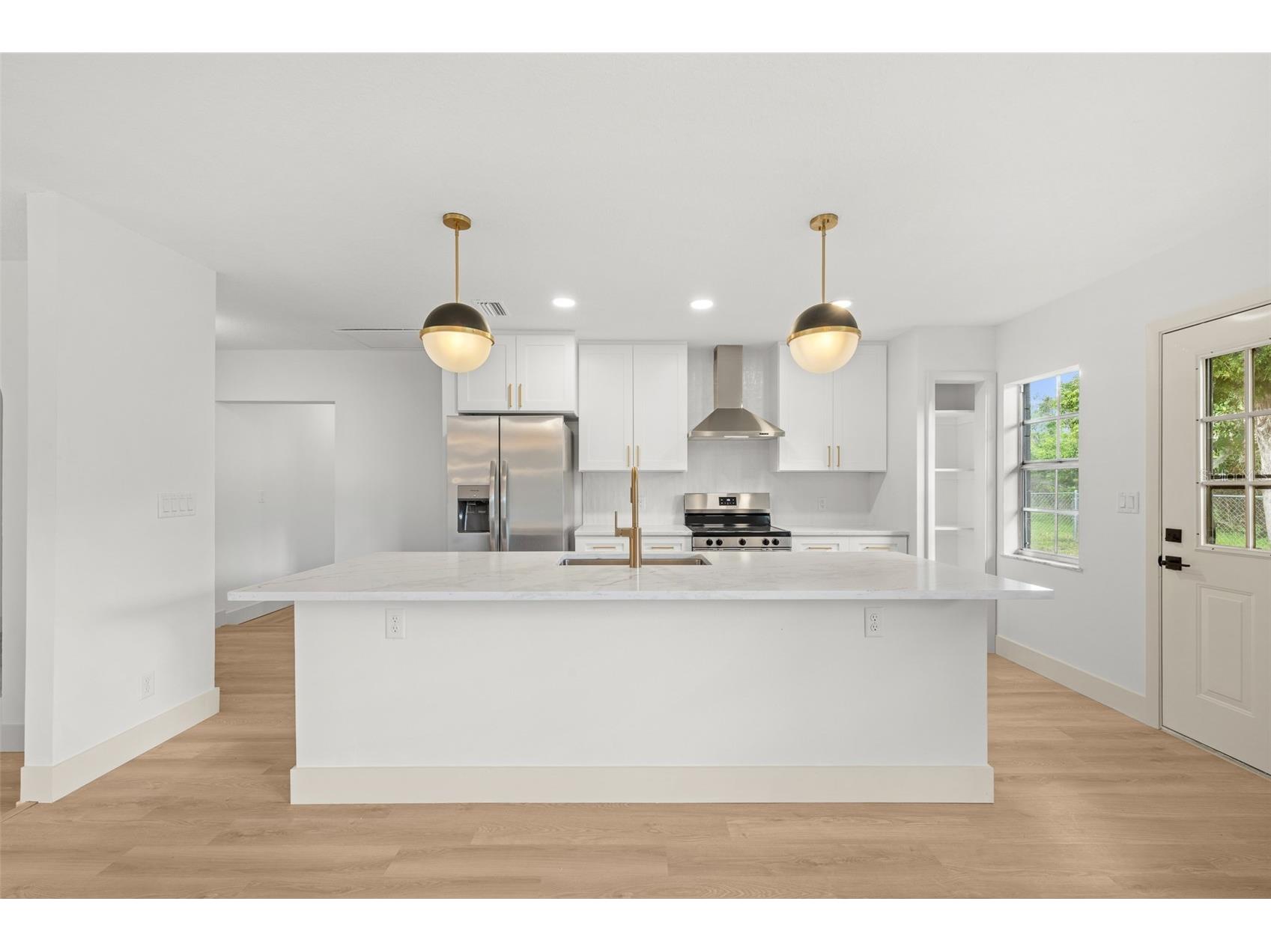 903 Lanewood Drive Seffner FL 33584 TB8494457 image17