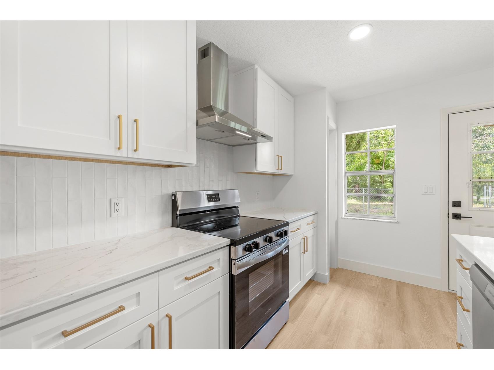 903 Lanewood Drive Seffner FL 33584 TB8494457 image24