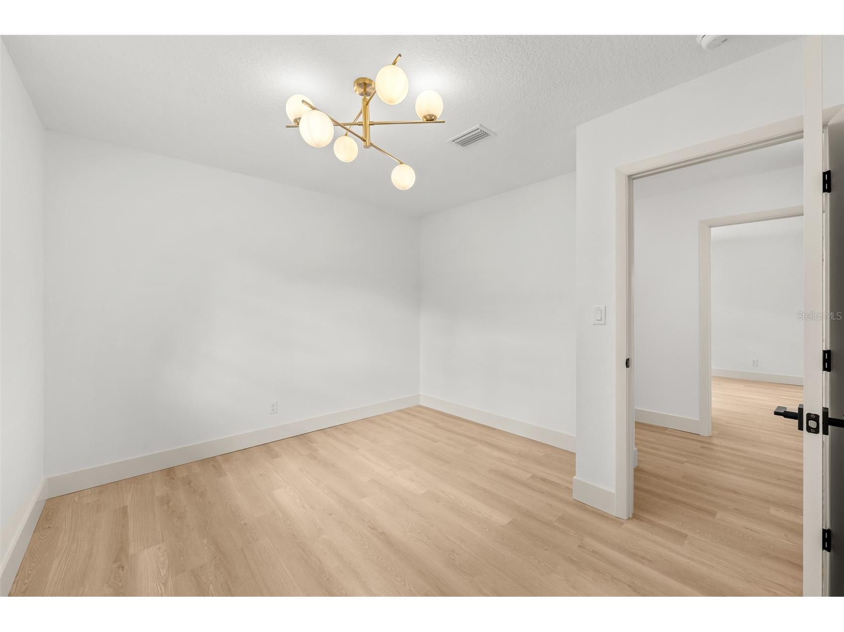 903 Lanewood Drive Seffner FL 33584 TB8494457 image35