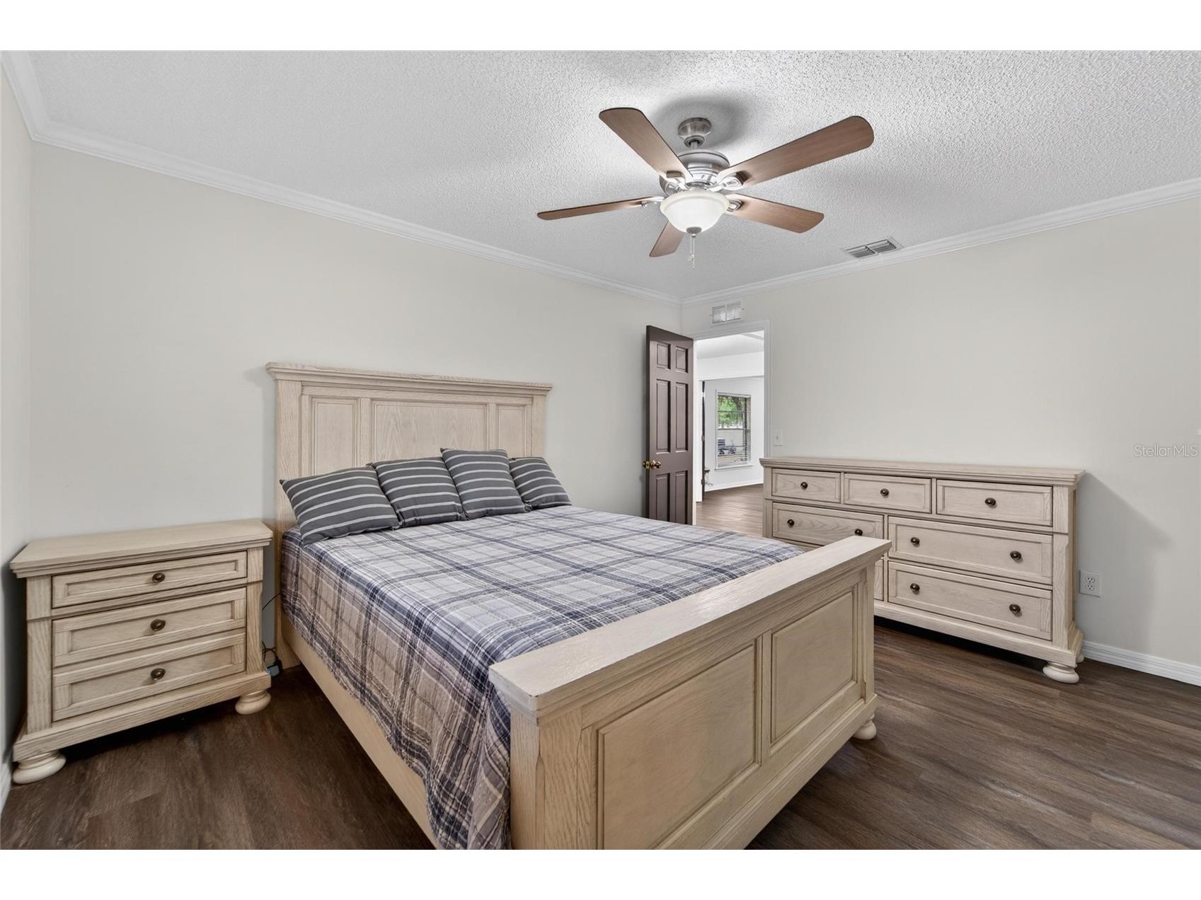 903 Old Darby Street Seffner FL 33584 TB8507353 image20