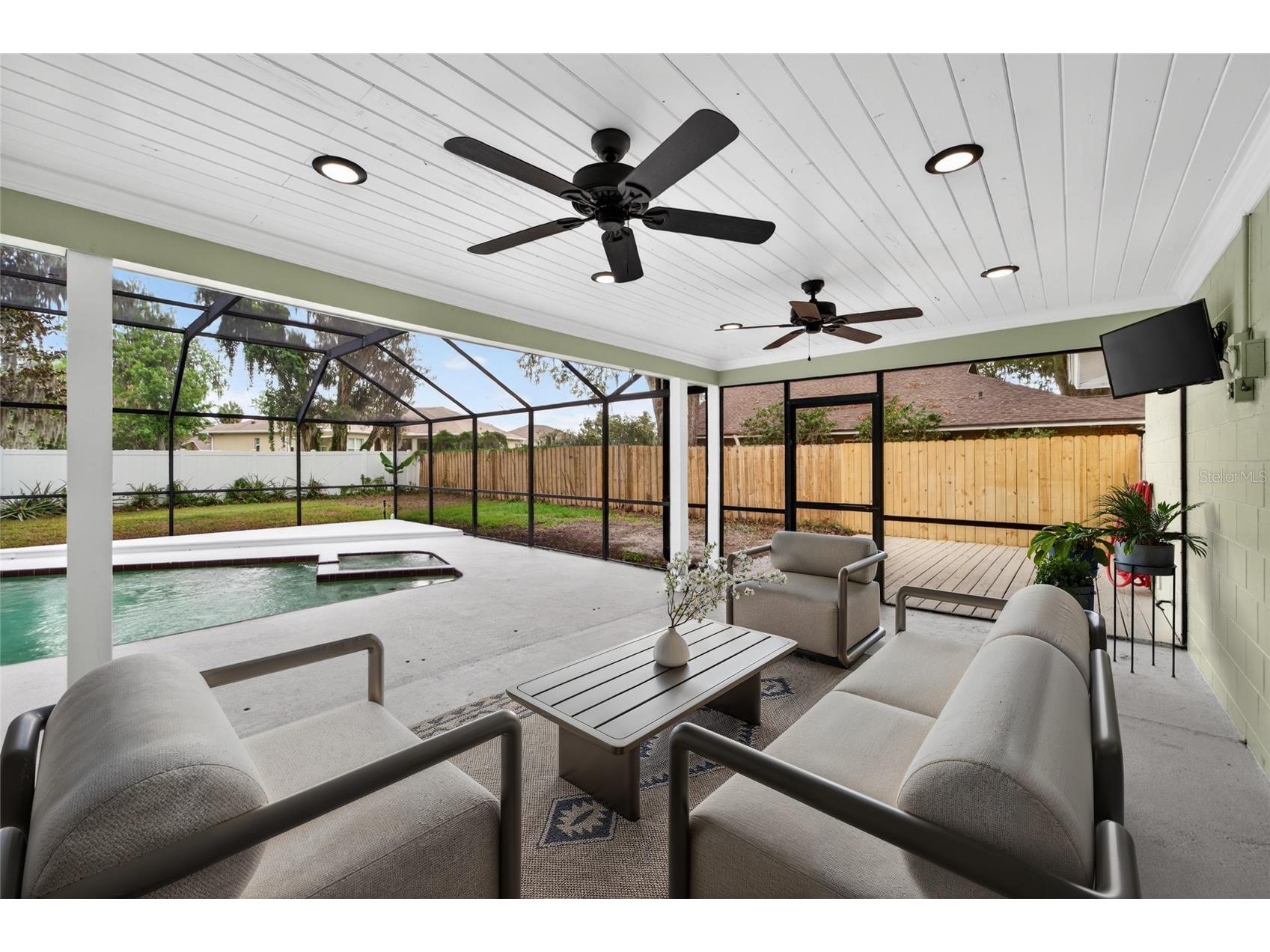 903 Old Darby Street Seffner FL 33584 TB8507353 image40