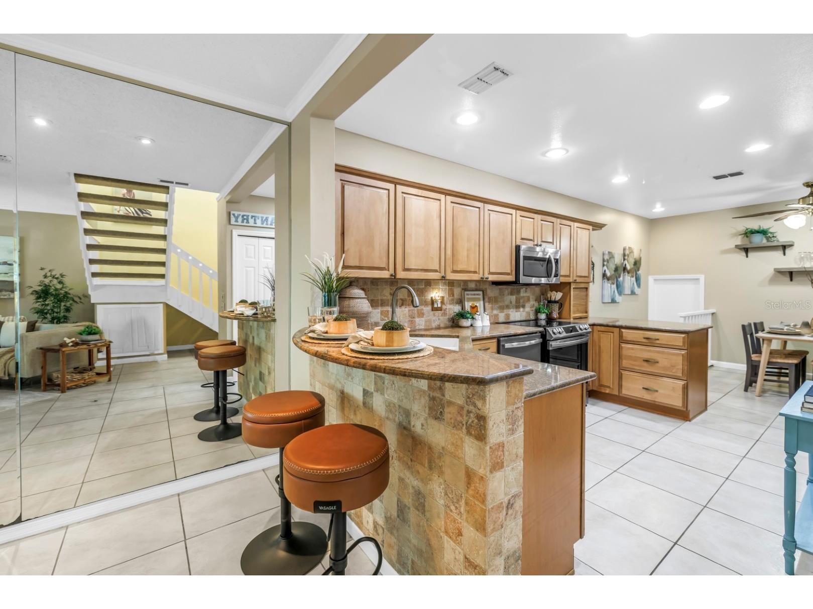 903 Pinellas Bayway S #302 Tierra Verde FL 33715 - INTERCOASTAL TB8431555 image10