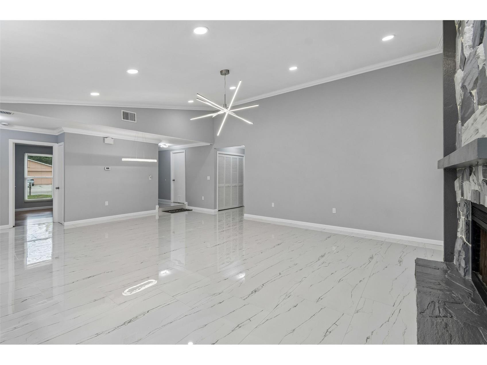903 Plum Tree Lane Sarasota FL 34243 TB8527263 image14