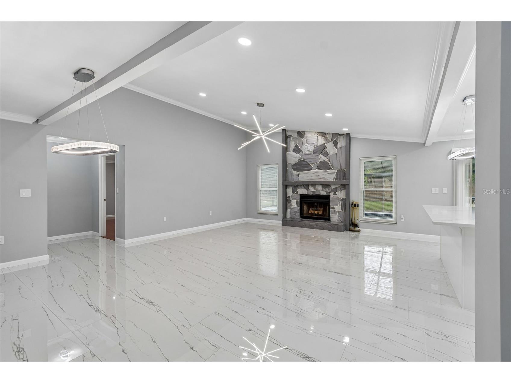 903 Plum Tree Lane Sarasota FL 34243 TB8527263 image16