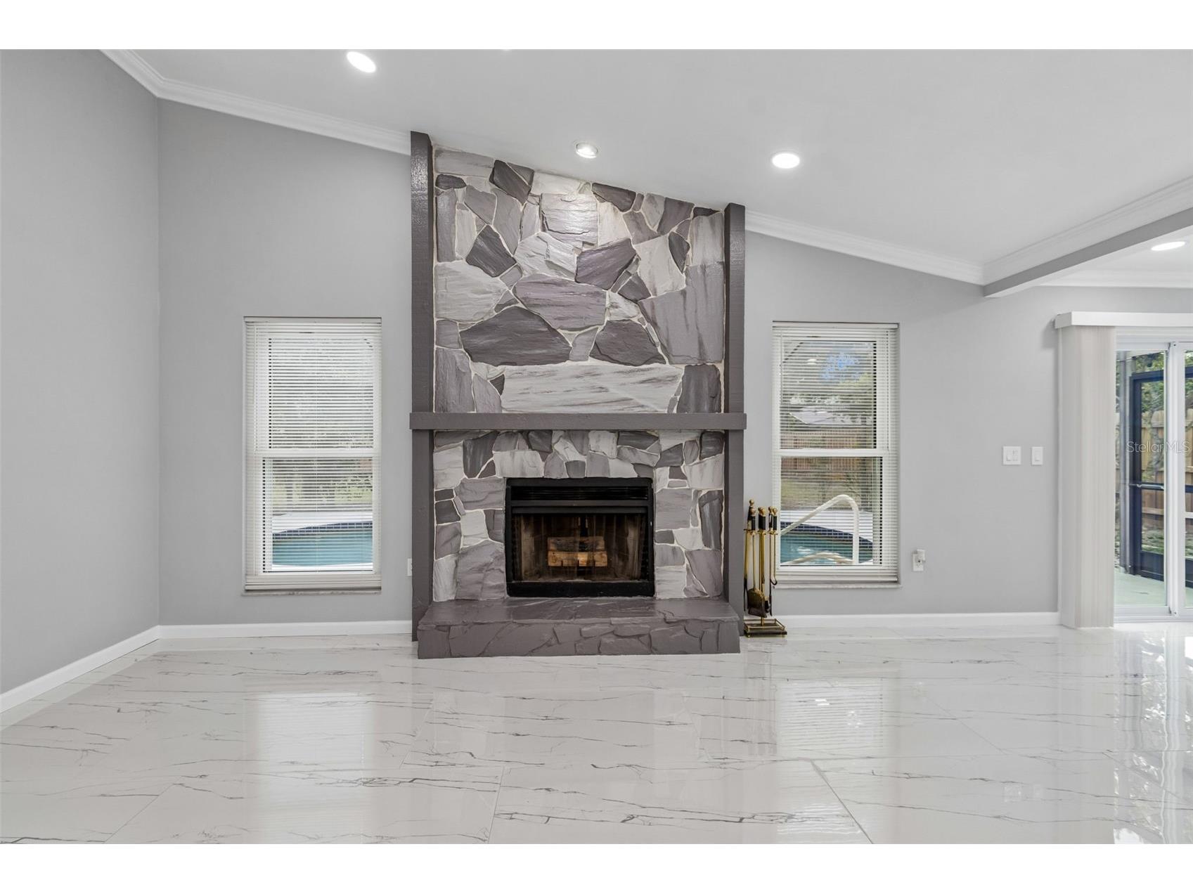 903 Plum Tree Lane Sarasota FL 34243 TB8527263 image18