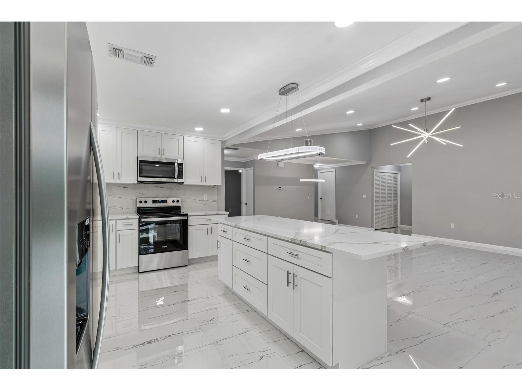903 Plum Tree Lane Sarasota FL 34243 TB8527263 image23