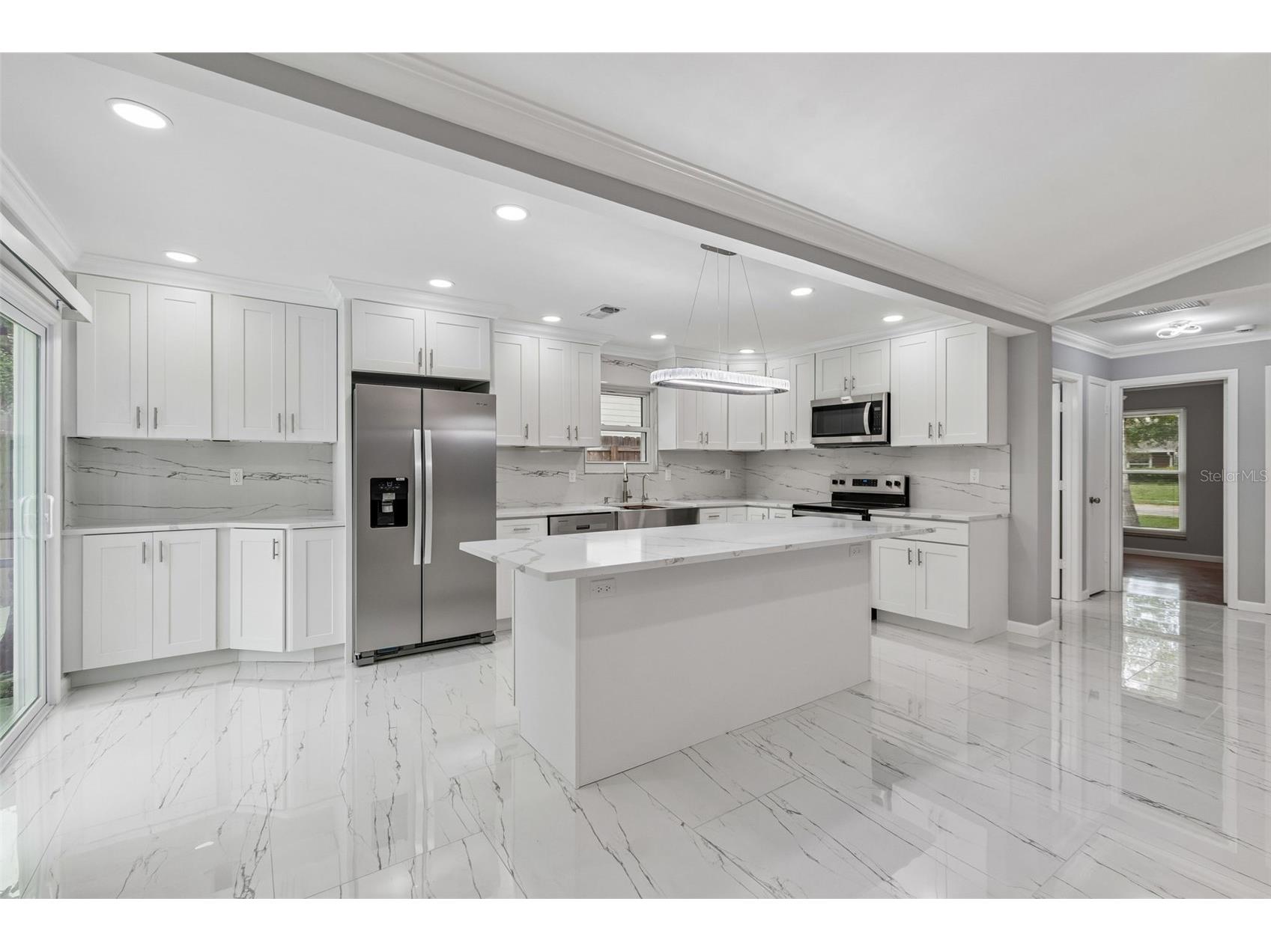 903 Plum Tree Lane Sarasota FL 34243 TB8527263 image25