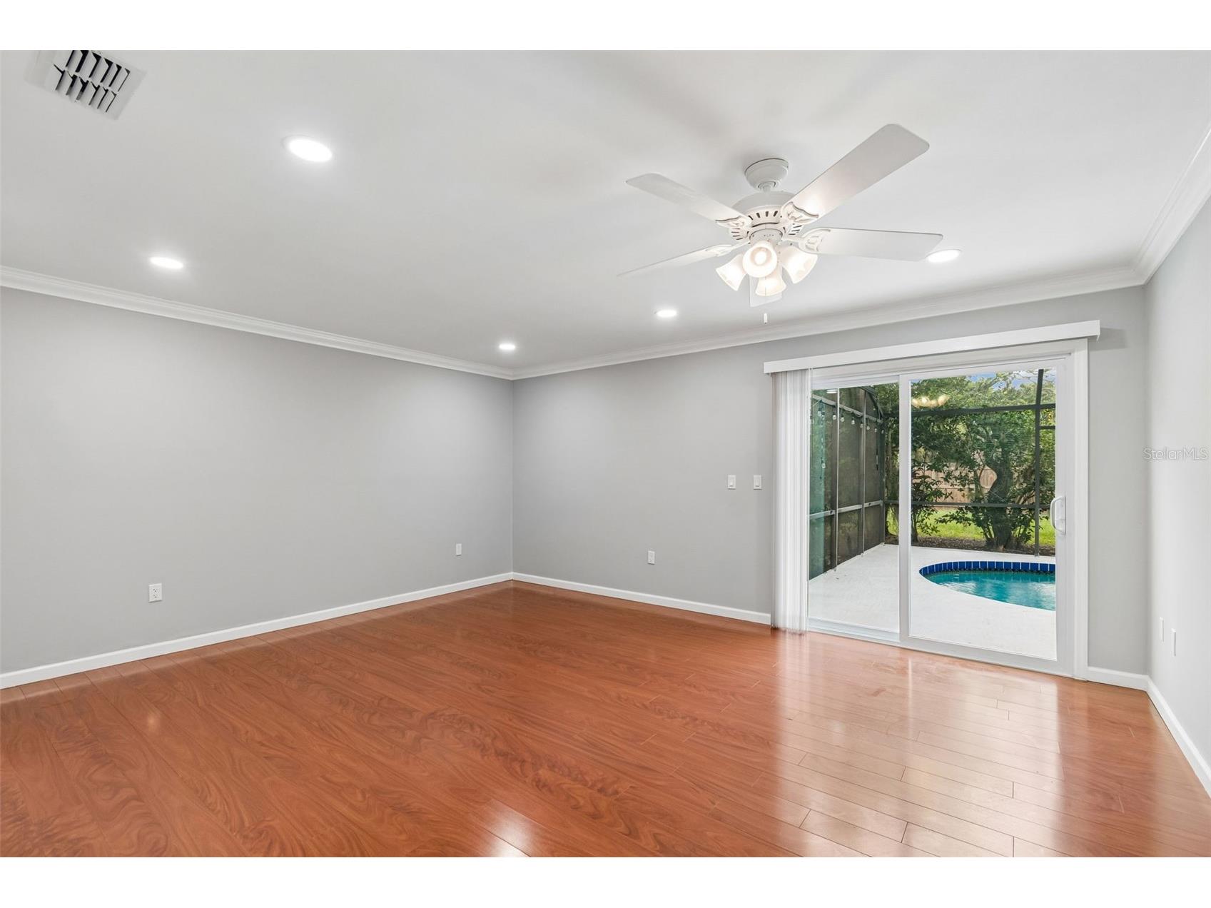 903 Plum Tree Lane Sarasota FL 34243 TB8527263 image29