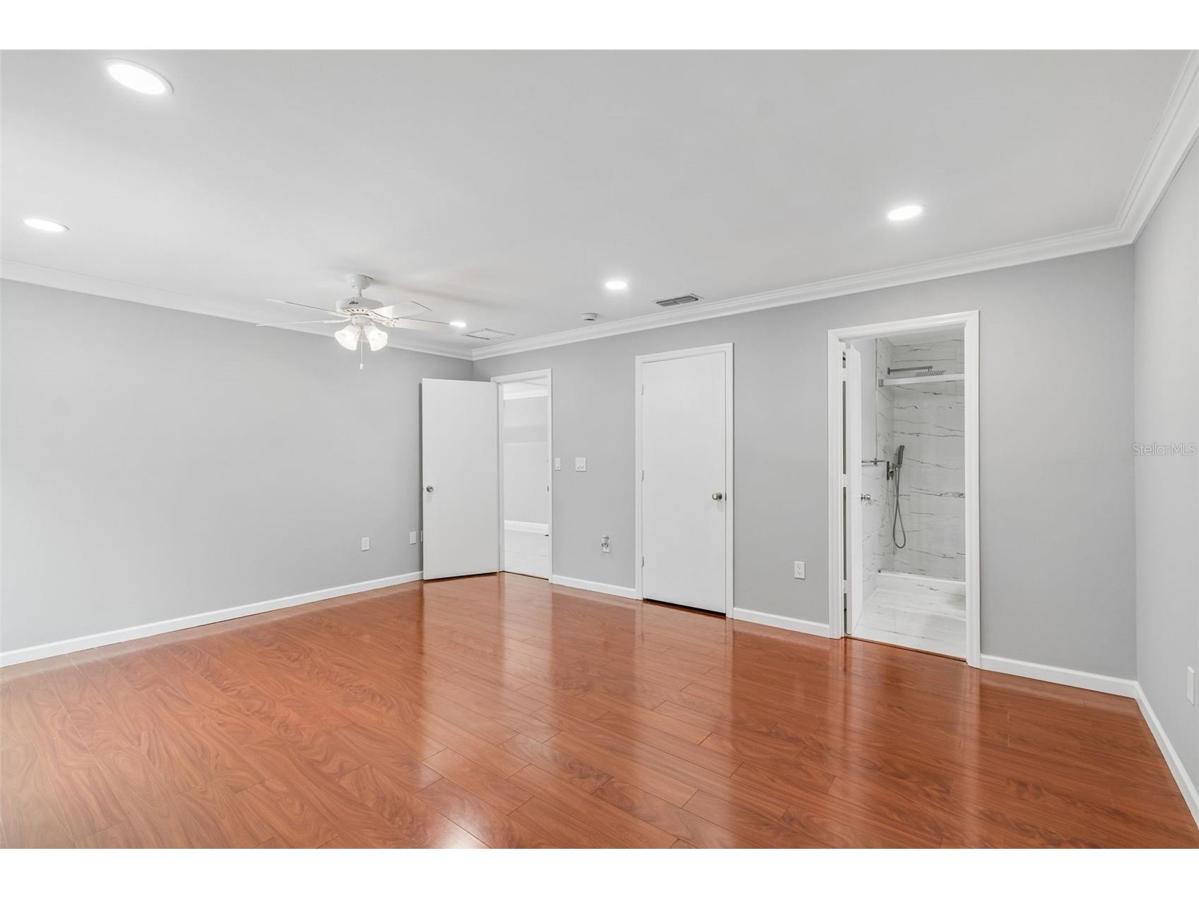 903 Plum Tree Lane Sarasota FL 34243 TB8527263 image31