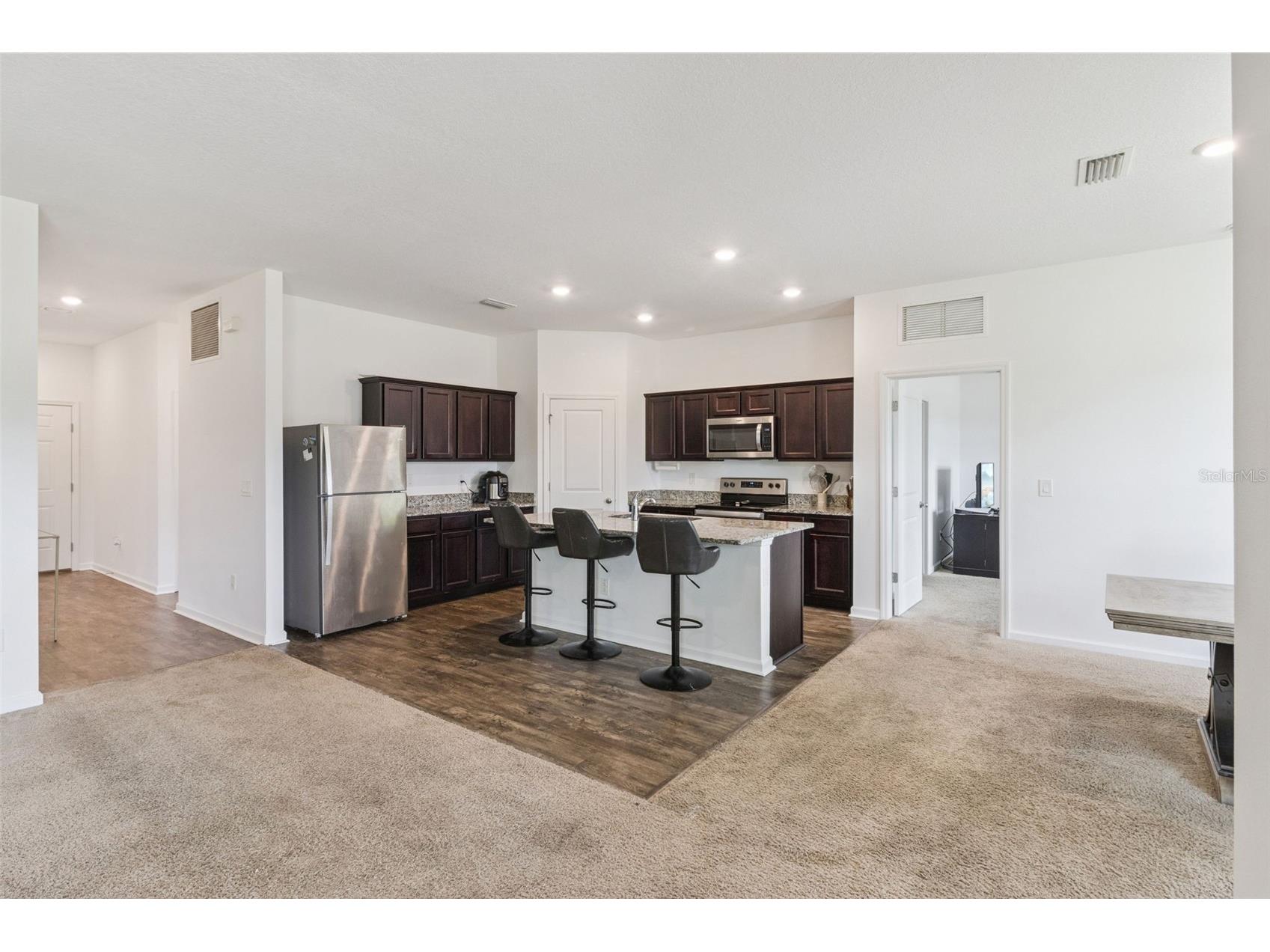 903 Shimmering Oaks Lane Seffner FL 33584 TB8510669 image17