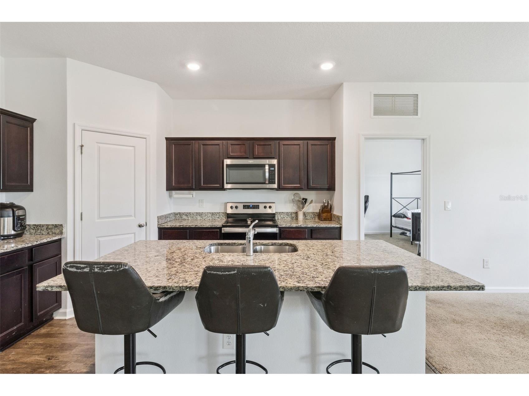 903 Shimmering Oaks Lane Seffner FL 33584 TB8510669 image20