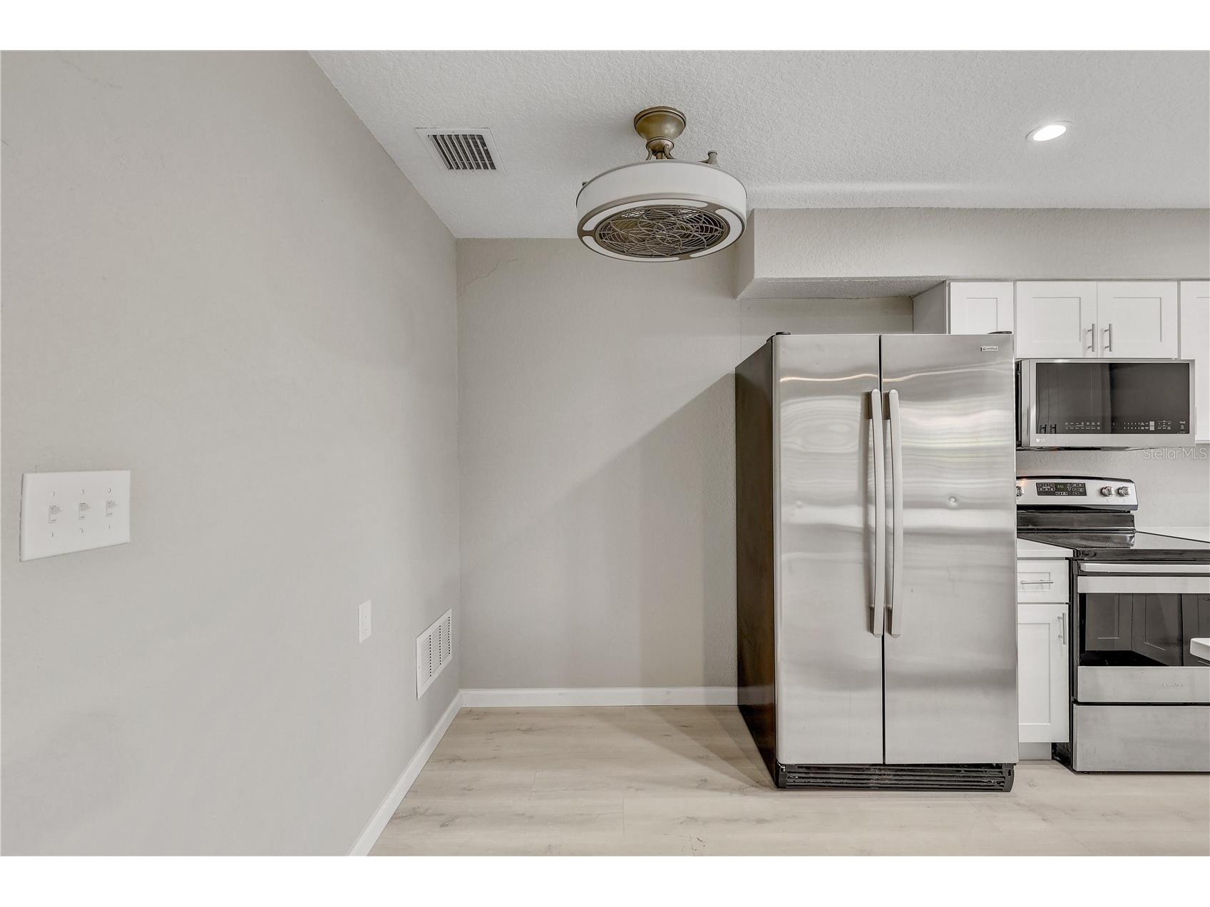 9030 Blind Pass Road #C9 Saint Petersburg FL 33706 TB8524129 image11