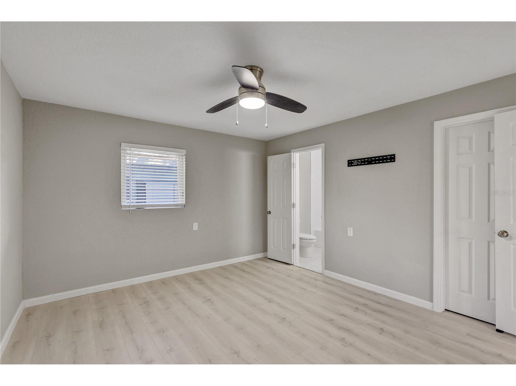 9030 Blind Pass Road #C9 Saint Petersburg FL 33706 TB8524129 image15