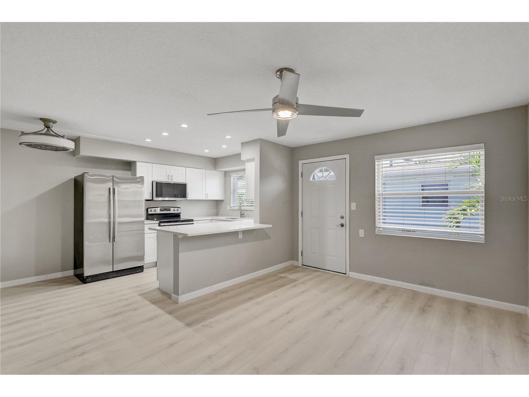 9030 Blind Pass Road #C9 Saint Petersburg FL 33706 TB8524129 image5