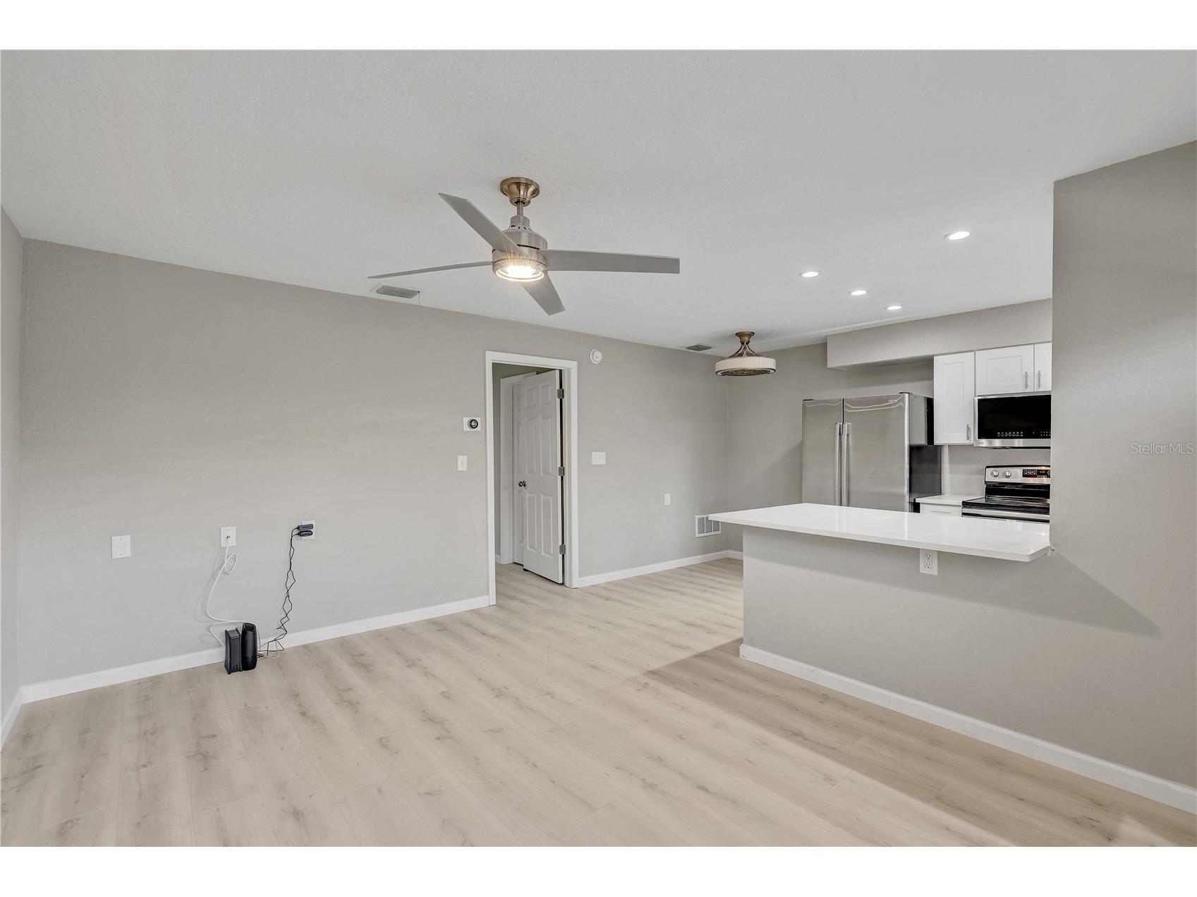9030 Blind Pass Road #C9 Saint Petersburg FL 33706 TB8524129 image7