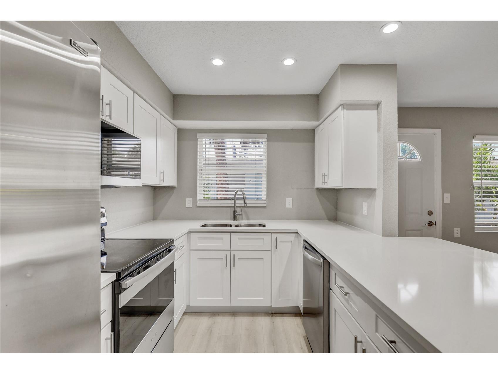 9030 Blind Pass Road #C9 Saint Petersburg FL 33706 TB8524129 image9