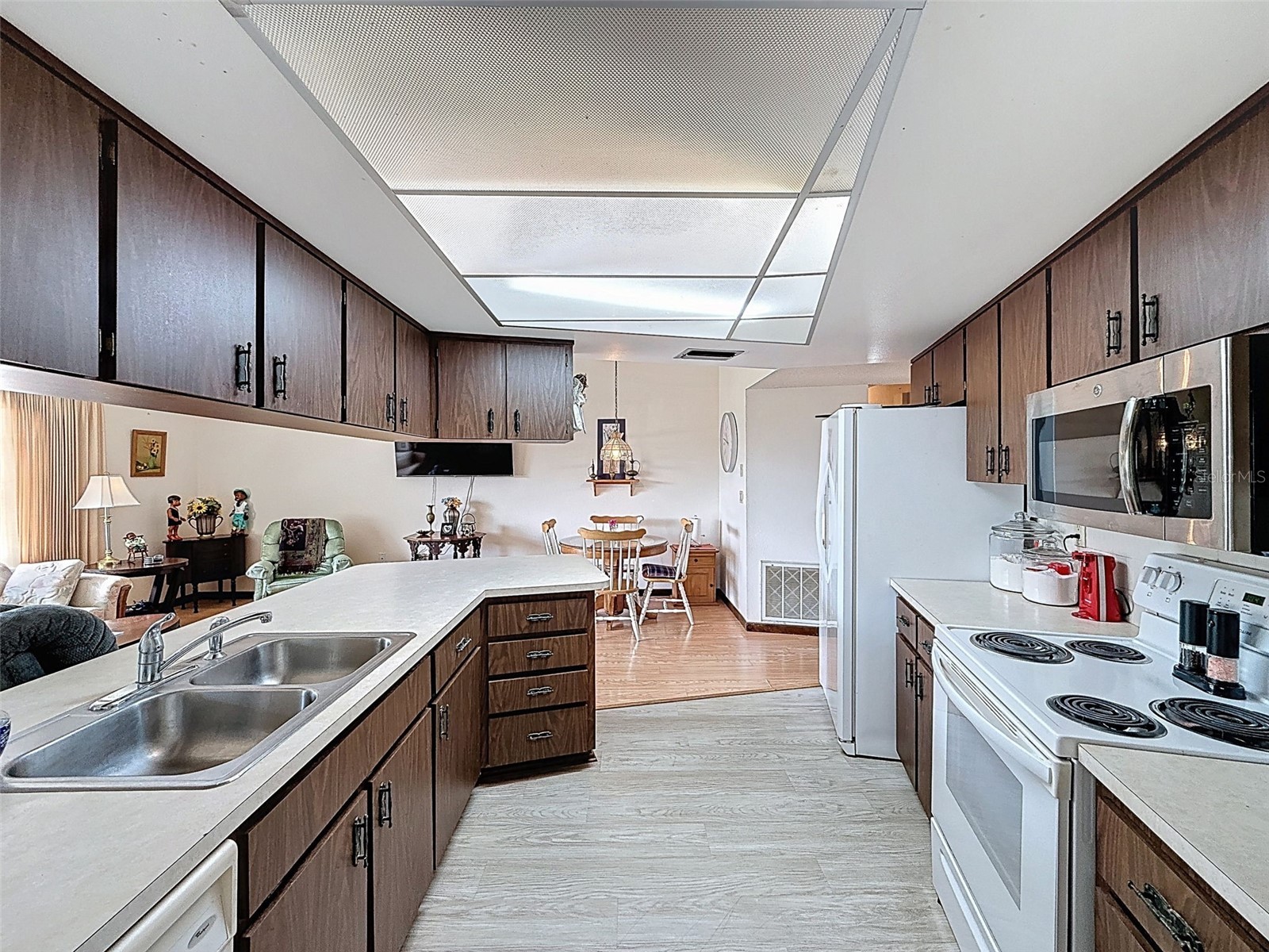 9030 Hernando Way Weeki Wachee FL 34613 W7882450 image20