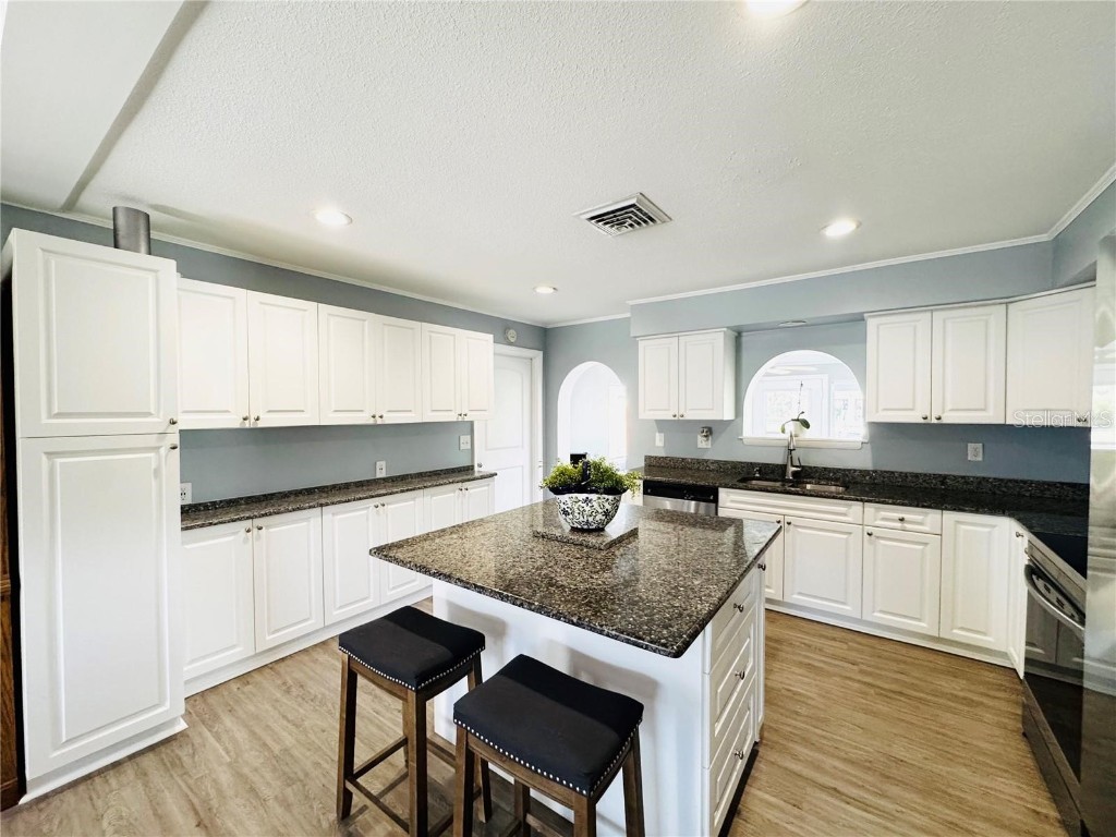 9031 Hilolo Lane Venice FL 34293 - MYAKKA RIVER A4672734 image12