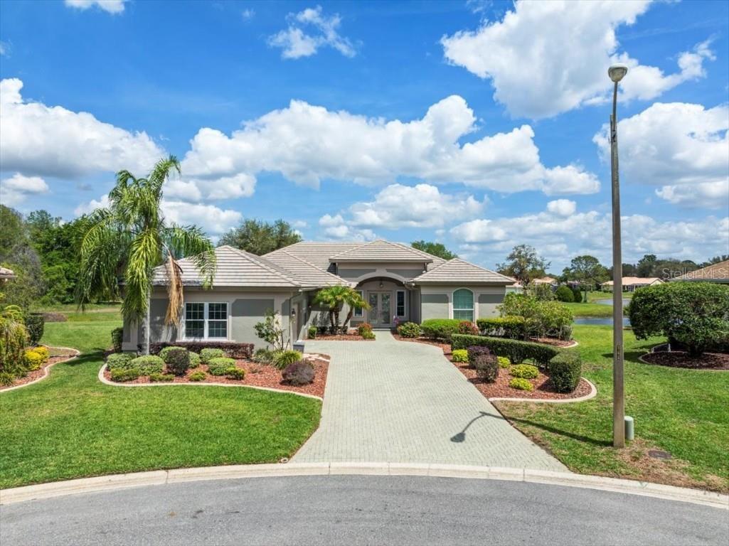 9032 Cypress Glen Court Weeki Wachee FL 34613 W7874289 image1