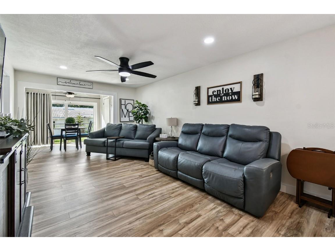 9032 Mission Oaks Boulevard #F Seminole FL 33776 TB8451102 image13