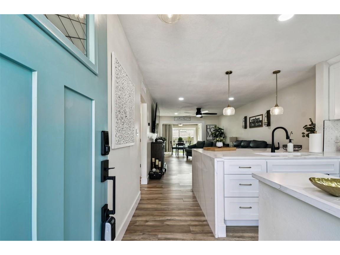 9032 Mission Oaks Boulevard #F Seminole FL 33776 TB8451102 image6