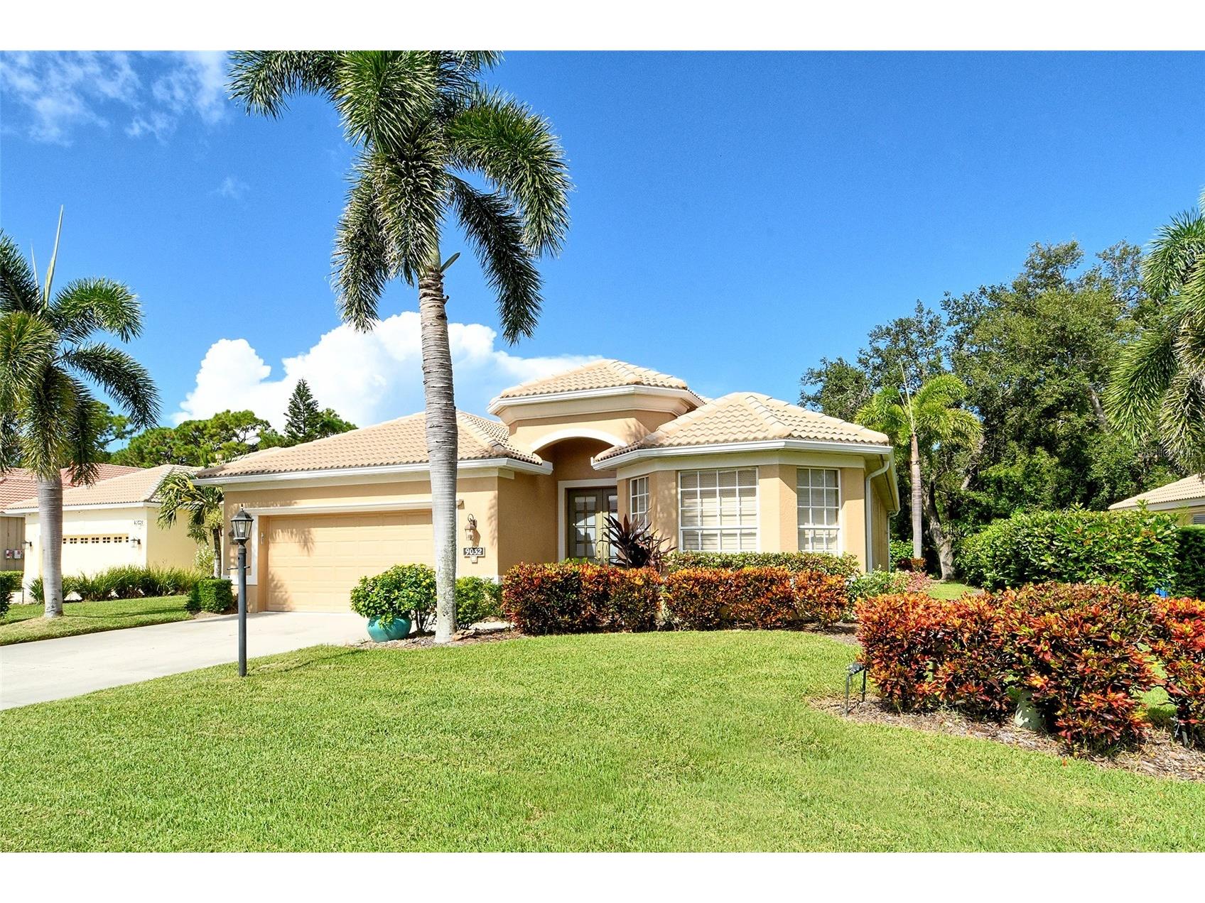 9032 Willow Brook Drive Sarasota FL 34238 A4662078 image1