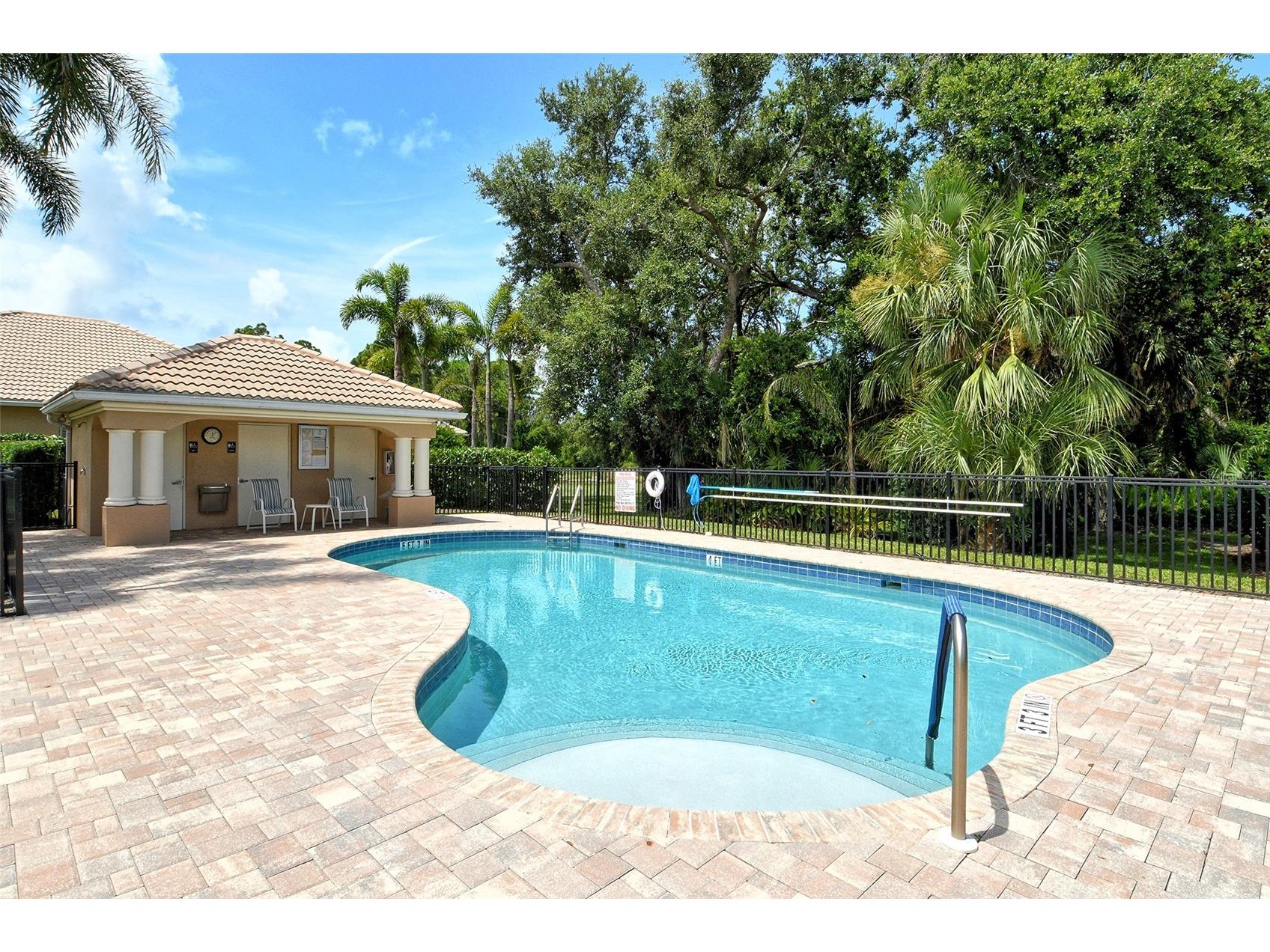 9032 Willow Brook Drive Sarasota FL 34238 A4662078 image54