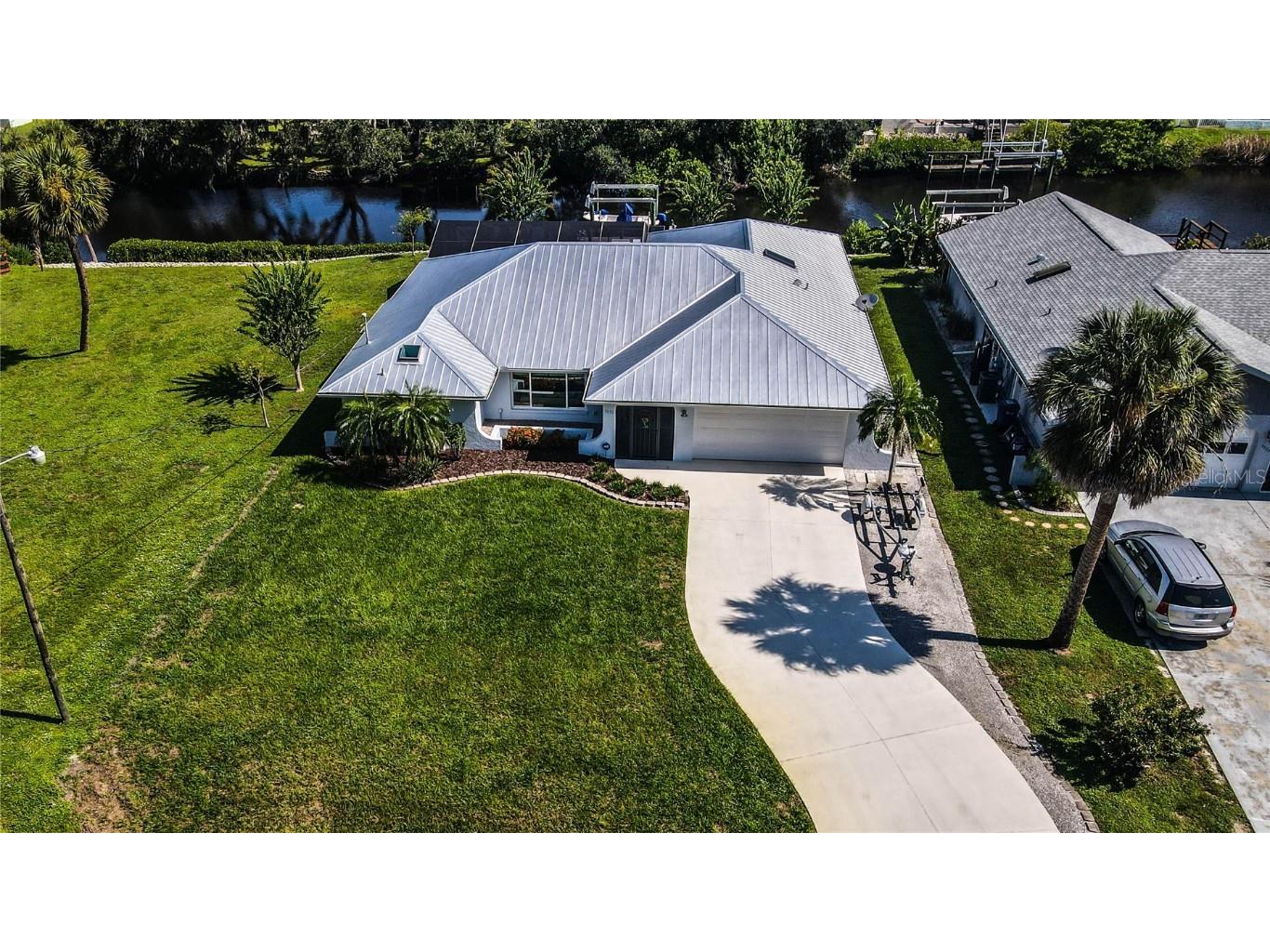 9033 E River Road Venice FL 34293 - MYAKKA RIVER A4578385 image1
