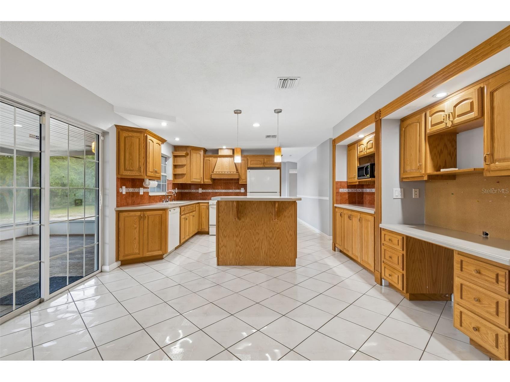 9035 Sharon Drive New Port Richey FL 34654 W7884482 image16