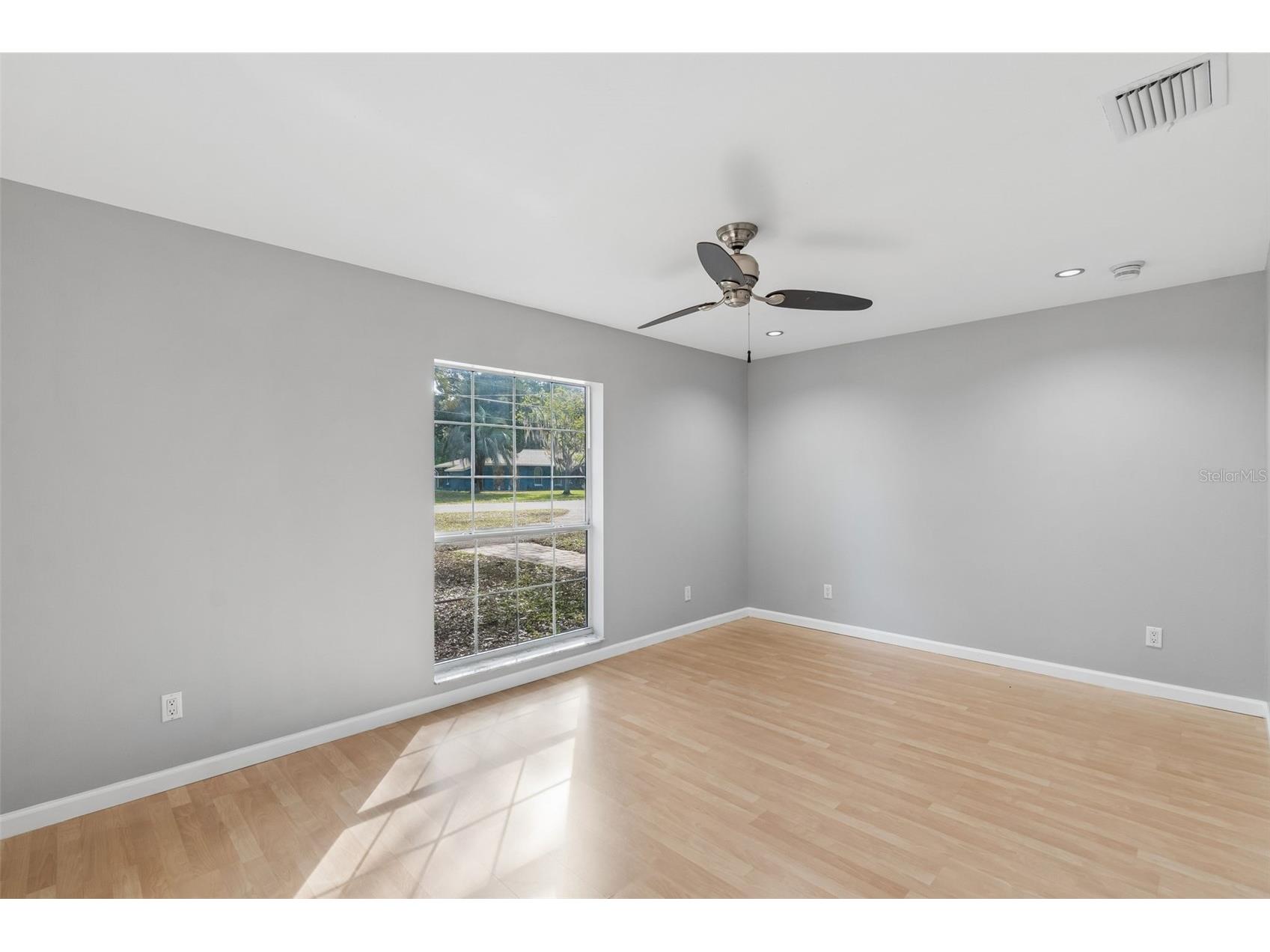 9035 Sharon Drive New Port Richey FL 34654 W7884482 image24