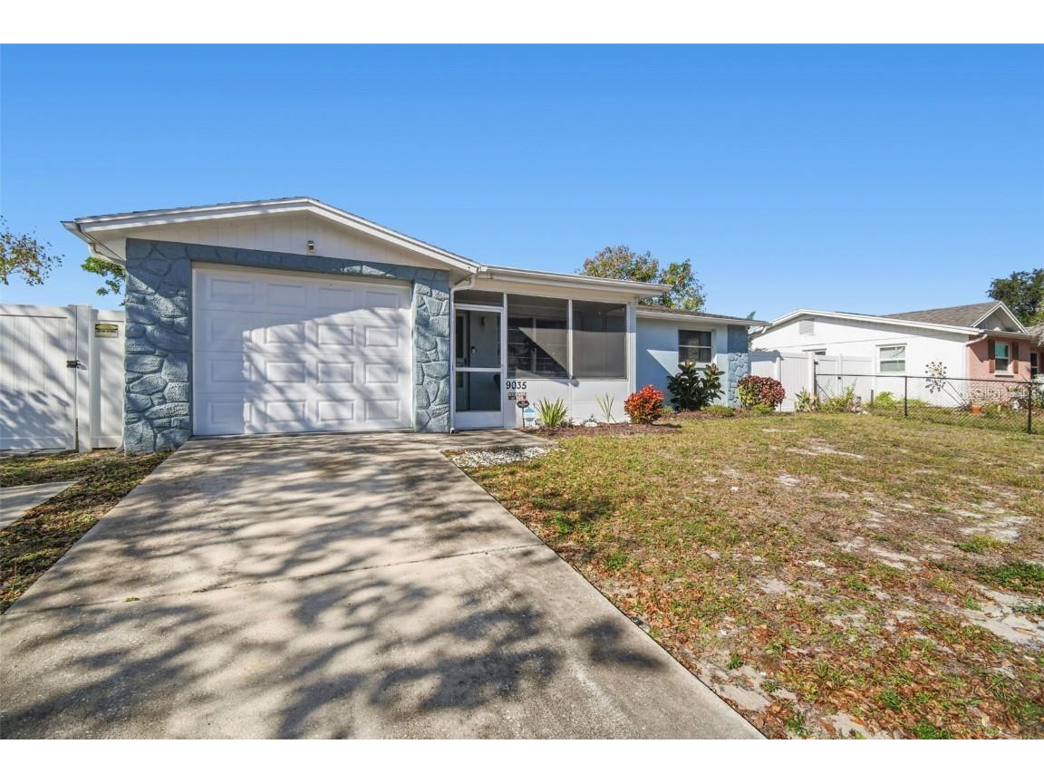 9035 Sterling Lane Port Richey FL 34668 W7881156 image1
