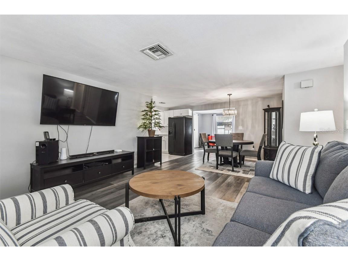 9035 Sterling Lane Port Richey FL 34668 W7881156 image6