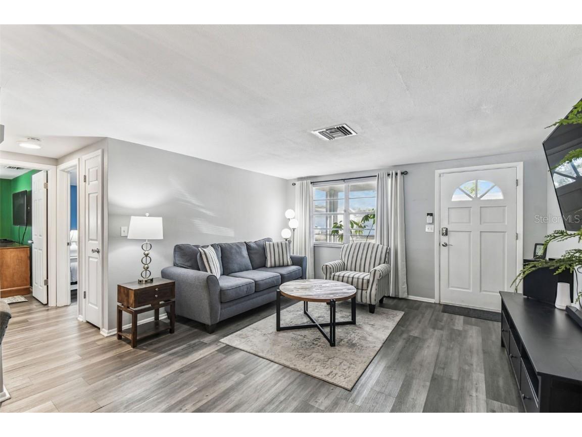 9035 Sterling Lane Port Richey FL 34668 W7881156 image7