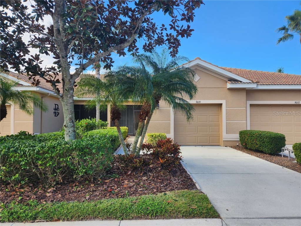 9035 Stone Harbour Loop Bradenton FL 34212 A4623331 image1