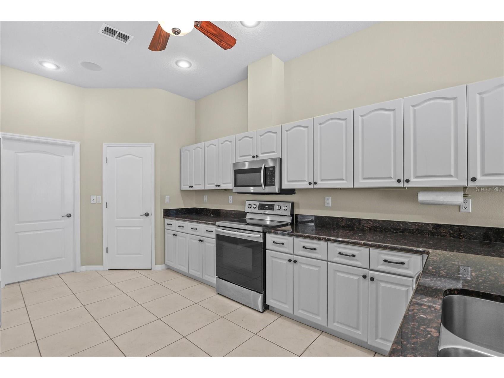 9037 Penelope Drive Weeki Wachee FL 34613 W7885837 image17