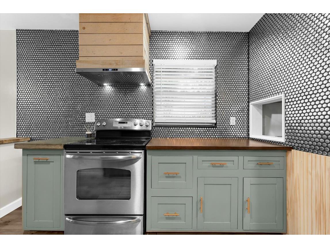 904 66th Avenue W Bradenton FL 34207 A4668209 image10