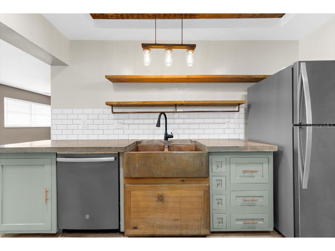 904 66th Avenue W Bradenton FL 34207 A4668209 image11