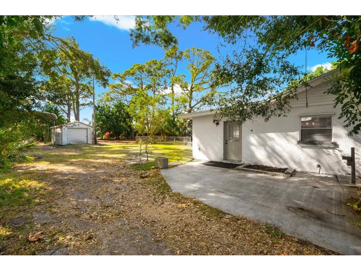 904 66th Avenue W Bradenton FL 34207 A4668209 image24