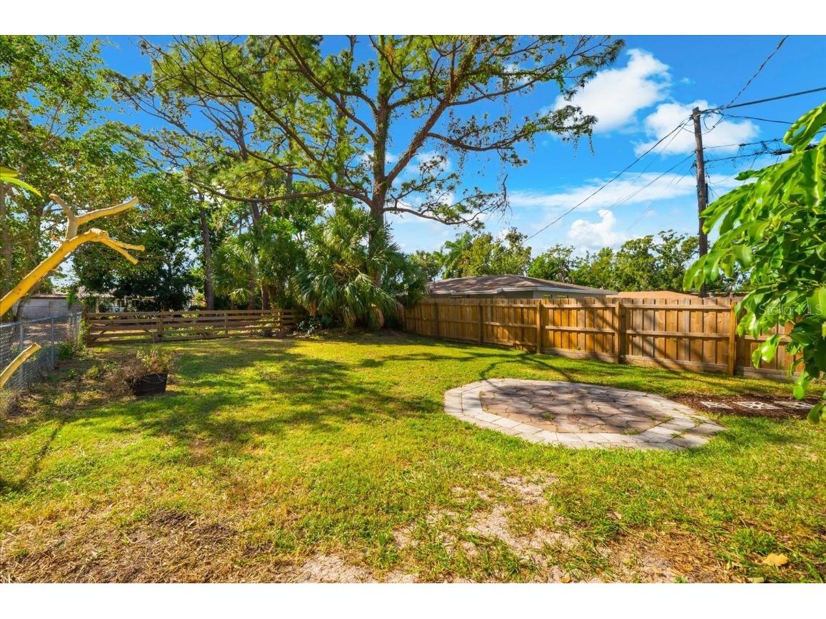 904 66th Avenue W Bradenton FL 34207 A4668209 image46