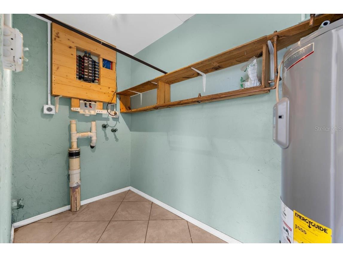 904 66th Avenue W Bradenton FL 34207 A4668209 image48