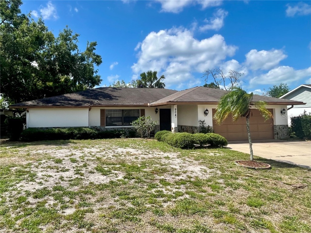 904 67th Avenue Terrace W Bradenton FL 34207 A4569054 image1