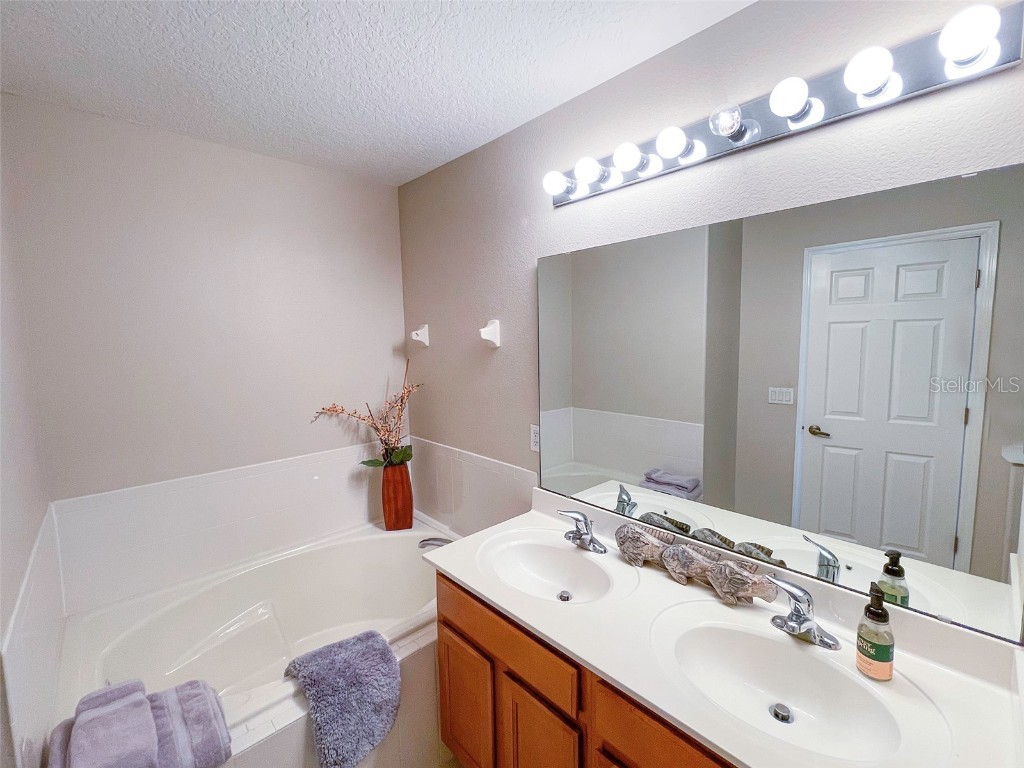 904 Assembly Court Reunion FL 34747 S5126390 image16