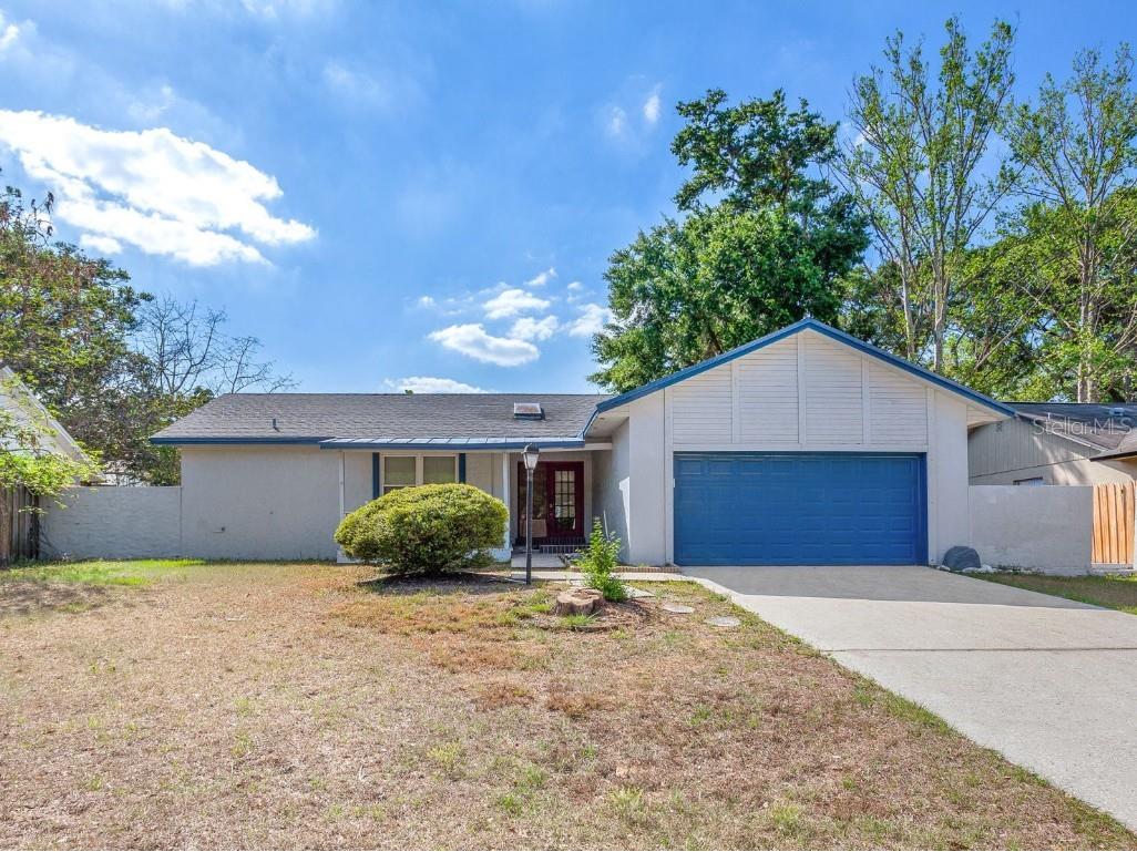 904 Black Knight Drive Valrico FL 33594 T3437285 image1