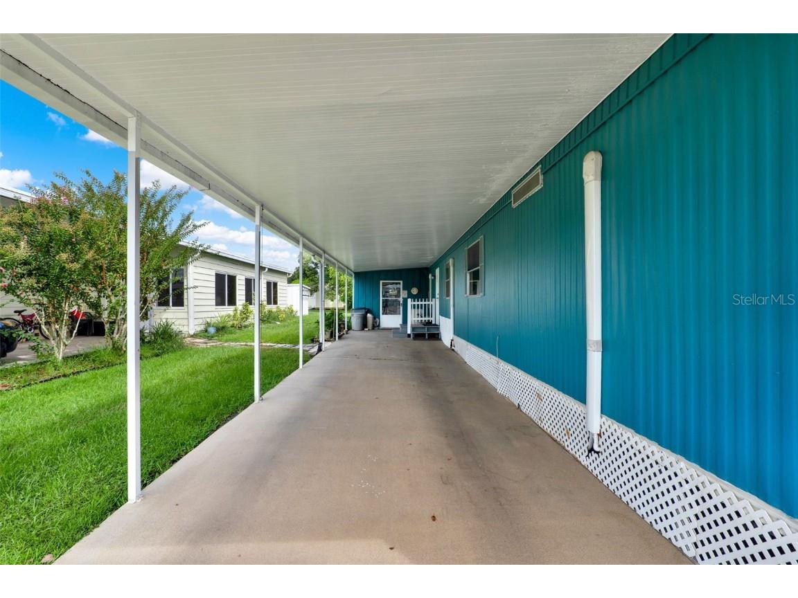 904 Blue Heron Boulevard Osteen FL 32764 - Little Lake O6341498 image4