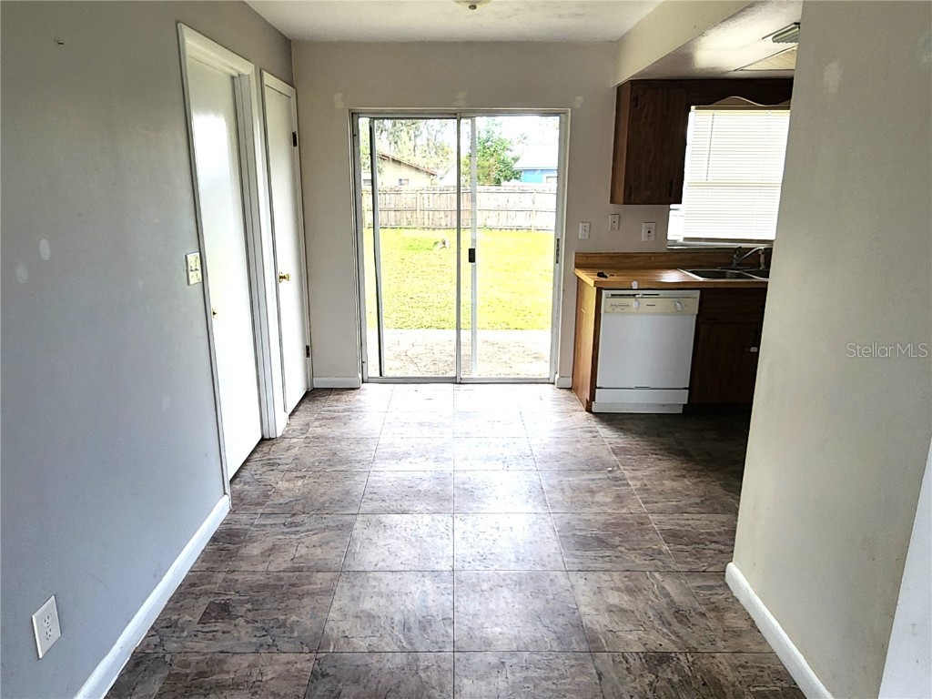 904 Emma Street Daytona Beach FL 32114 V4946181 image7